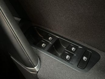 VOLKSWAGEN GOLF 1.4 TSI BlueMotion Tech SE Estate 5dr Petrol DSG Euro 6 (s/s) (1