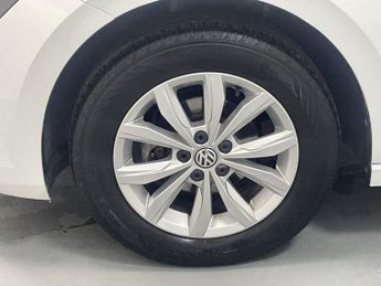 VOLKSWAGEN POLO 1.0 TSI SE Hatchback 5dr Petrol Manual Euro 6 (s/s) (95 ps) - AA