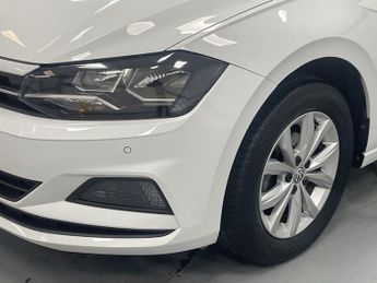 VOLKSWAGEN POLO 1.0 TSI SE Hatchback 5dr Petrol Manual Euro 6 (s/s) (95 ps) - AA