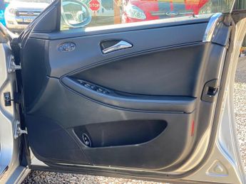 MERCEDES-BENZ CLS 3.0 CLS320 CDI Coupe 7G-Tronic 4dr