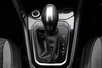 VOLKSWAGEN T-ROC 1.5 TSI GPF EVO R-Line SUV 5dr Petrol DSG Euro 6 (s/s) (150 ps)