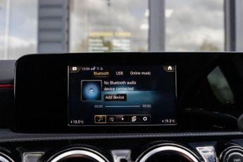 MERCEDES-BENZ A-CLASS 1.3 A180 AMG Line Hatchback 5dr Petrol 7G-DCT Euro 6 (s/s) (136 