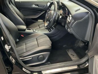 MERCEDES-BENZ 180 1.6 GLA180 Urban Edition SUV 5dr Petrol 7G-DCT Euro 6 (s/s) (122