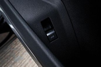 AUDI E-TRON 55 Black Edition SUV 5dr Electric Auto quattro 95kWh (408 ps)