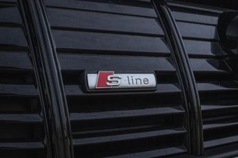 AUDI E-TRON 55 Black Edition SUV 5dr Electric Auto quattro 95kWh (408 ps)