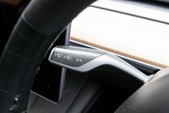 TESLA Model 3 (Dual Motor) Long Range Saloon 4dr Electric Auto 4WDE (346 ps)