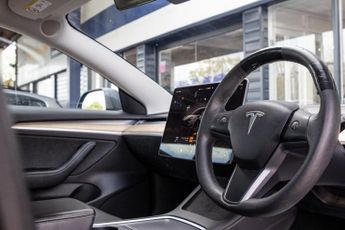 TESLA Model 3 (Dual Motor) Long Range Saloon 4dr Electric Auto 4WDE (346 ps)