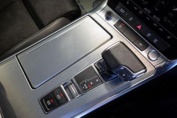 AUDI A6 AVANT 2.0 TFSI 45 S line Estate 5dr Petrol S Tronic quattro Euro 6 (s/