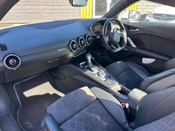 AUDI TT 2.0 TFSI S line Coupe 3dr Petrol S Tronic quattro Euro 6 (s/s) (