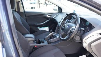 FORD FOCUS 1.6 Titanium Hatchback 5dr Petrol Manual Euro 5 (125 ps)