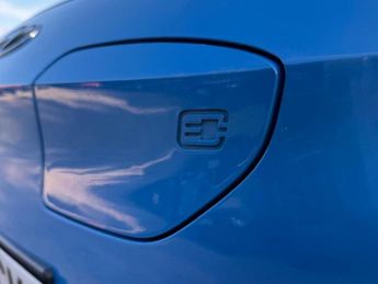 HYUNDAI KONA 39kWh Premium SUV 5dr Electric Auto (10.5kW Charger) (136 ps)