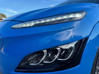 HYUNDAI KONA 39kWh Premium SUV 5dr Electric Auto (10.5kW Charger) (136 ps)