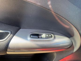 NISSAN JUKE 1.6 Visia SUV 5dr Petrol Manual Euro 6 (94 ps)