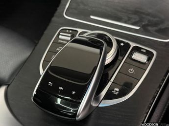 MERCEDES-BENZ GLC 2.1 GLC220d Sport (Premium) SUV 5dr Diesel G-Tronic 4MATIC Euro 