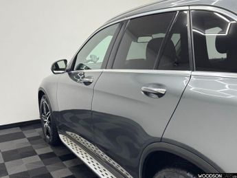 MERCEDES-BENZ GLC 2.1 GLC220d Sport (Premium) SUV 5dr Diesel G-Tronic 4MATIC Euro 