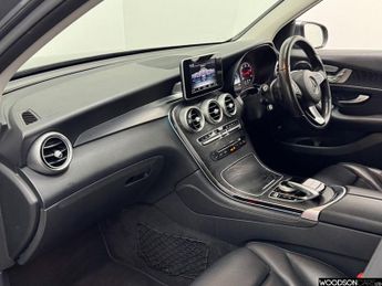 MERCEDES-BENZ GLC 2.1 GLC220d Sport (Premium) SUV 5dr Diesel G-Tronic 4MATIC Euro 