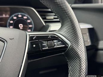 AUDI E-TRON 50 Black Edition Sportback 5dr Electric Auto quattro 71.2kWh (11