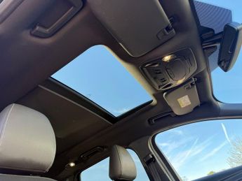 FORD KUGA 2.0 TDCi ST-Line X SUV 5dr Diesel Powershift AWD Euro 6 (s/s) (1