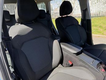 RENAULT GRAND SCENIC 1.5h dCi Hybrid Assist Dynamique Nav MPV 5dr Diesel Hybrid Manua