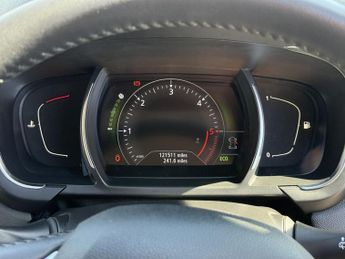 RENAULT GRAND SCENIC 1.5h dCi Hybrid Assist Dynamique Nav MPV 5dr Diesel Hybrid Manua