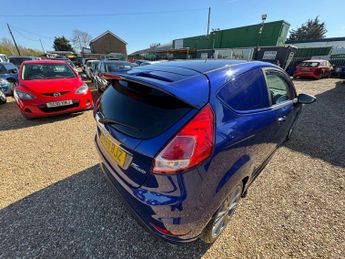 FORD FIESTA VAN 1.5 TDCi Sport Panel Van 3dr Diesel Manual (94 g/km, 94 bhp)