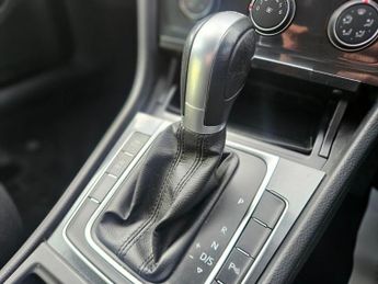 VOLKSWAGEN GOLF 1.4 TSI SE Nav Hatchback 5dr Petrol DSG Euro 6 (s/s) (125 ps)