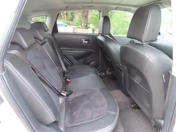 NISSAN QASHQAI 1.6 dCi 360 SUV 5dr Diesel Manual 2WD Euro 5 (s/s) (130 ps)