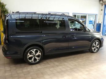 FORD TOURNEO CONNECT 1.5 EcoBoost Active MPV 5dr Petrol Plug-in Hybrid Auto Euro 6 (1