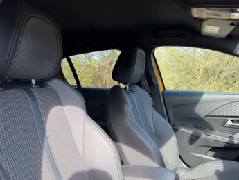 PEUGEOT 208 1.2 PureTech GT Hatchback 5dr Petrol EAT Euro 6 (s/s) (130 ps)