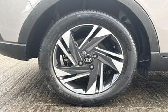 HYUNDAI BAYON 1.0 T-GDi MHEV SE Connect SUV 5dr Petrol Hybrid DCT Euro 6 (s/s)