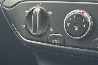 HYUNDAI BAYON 1.0 T-GDi MHEV SE Connect SUV 5dr Petrol Hybrid DCT Euro 6 (s/s)