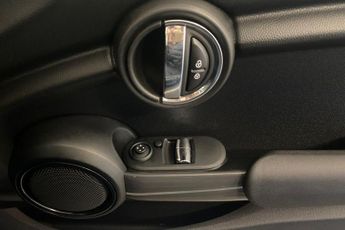 MINI HATCH 1.5 Cooper Hatchback 3dr Petrol Auto Euro 6 (s/s) (136 ps) Non S