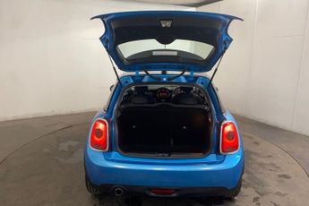 MINI HATCH 1.5 Cooper Hatchback 3dr Petrol Auto Euro 6 (s/s) (136 ps) Non S