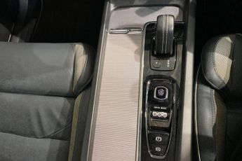 VOLVO XC60 2.0 B5 MHEV R-Design Pro SUV 5dr Petrol Hybrid Auto AWD Euro 6 (