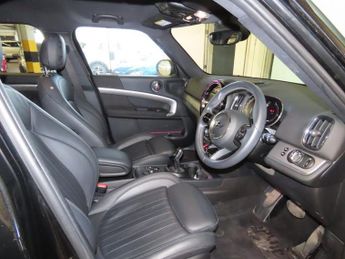 MINI COUNTRYMAN 1.5 Cooper Exclusive SUV 5dr Petrol Steptronic Euro 6 (s/s) (136