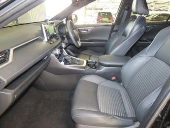 TOYOTA RAV4 2.5 VVT-h Black Edition SUV 5dr Petrol Hybrid CVT 4WD Euro 6 (s/