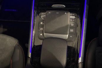 MERCEDES-BENZ EQA EQA 350 66.5kWh AMG Line SUV 5dr Electric Auto 4MATIC (292 ps)