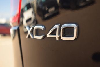VOLVO XC40 1.5 T3 R-Design Pro SUV 5dr Petrol Auto Euro 6 (s/s) (163 ps)
