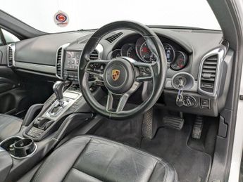 PORSCHE CAYENNE 3.0 TD V6 SUV 5dr Diesel TiptronicS 4WD Euro 6 (s/s) (262 ps)