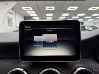 MERCEDES-BENZ A-CLASS 2.1 A200d AMG Line (Premium) Hatchback 5dr Diesel 7G-DCT Euro 6 