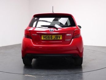 TOYOTA YARIS 1.5 VVT-h Design Hatchback 5dr Petrol Hybrid E-CVT Euro 6 (101 p