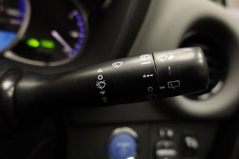 TOYOTA YARIS 1.5 VVT-h Design Hatchback 5dr Petrol Hybrid E-CVT Euro 6 (101 p