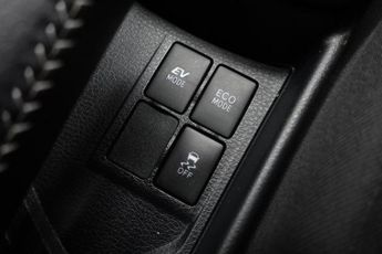 TOYOTA YARIS 1.5 VVT-h Design Hatchback 5dr Petrol Hybrid E-CVT Euro 6 (101 p