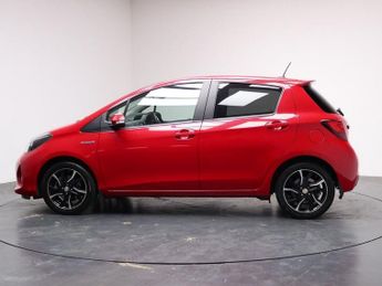 TOYOTA YARIS 1.5 VVT-h Design Hatchback 5dr Petrol Hybrid E-CVT Euro 6 (101 p
