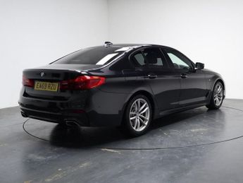 BMW 5 SERIES 2.0 520d MHT M Sport Saloon 4dr Diesel Hybrid Auto Euro 6 (s/s) 