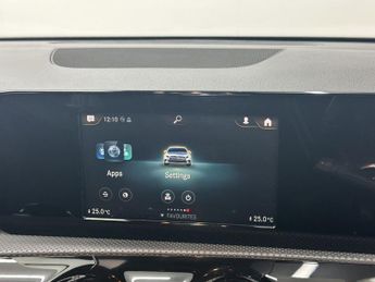 MERCEDES-BENZ A-CLASS 2.0 A250 AMG Line Hatchback 5dr Petrol 7G-DCT Euro 6 (s/s) (224 