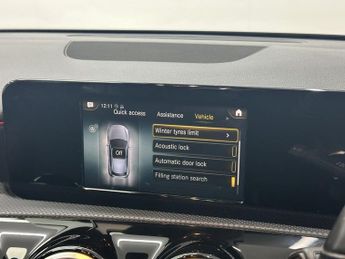 MERCEDES-BENZ A-CLASS 2.0 A250 AMG Line Hatchback 5dr Petrol 7G-DCT Euro 6 (s/s) (224 