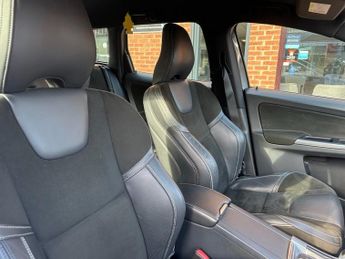 VOLVO XC60 2.4 D5 R-Design Nav SUV 5dr Diesel Auto AWD Euro 6 (s/s) (220 ps