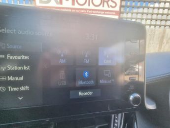 TOYOTA C-HR 1.8 VVT-h Icon SUV 5dr Petrol Hybrid CVT Euro 6 (s/s) (122 ps)
