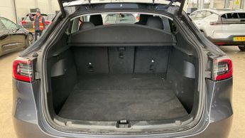 TESLA MODEL Y (Dual Motor) Long Range SUV 5dr Electric Auto 4WDE (384 bhp)